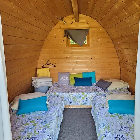 La Maison Ronde Et Ses 2 Cahutes * Monthoiron