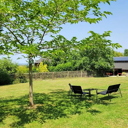 La Maison Ronde Et Ses 2 Cahutes * Monthoiron