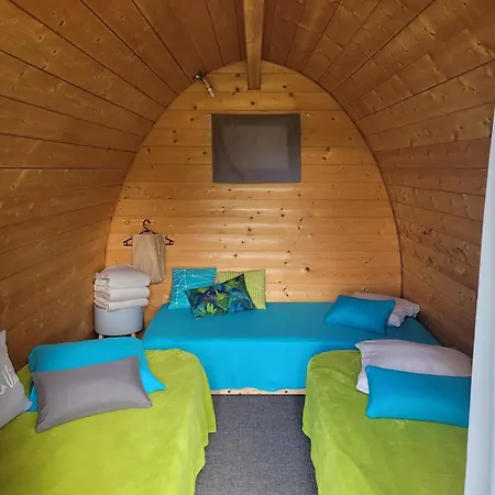 Feriehus La Maison Ronde Et Ses 2 Cahutes Monthoiron