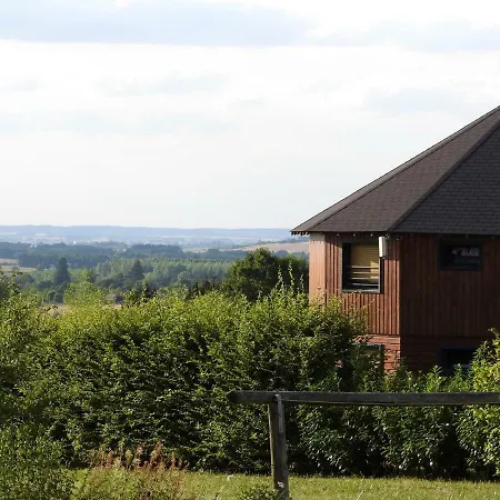 La Maison Ronde Et Ses 2 Cahutes *