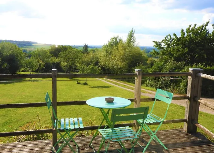 La Maison Ronde Et Ses 2 Cahutes *