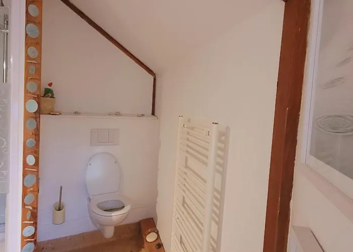 La Maison Ronde Et Ses 2 Cahutes Holiday home *