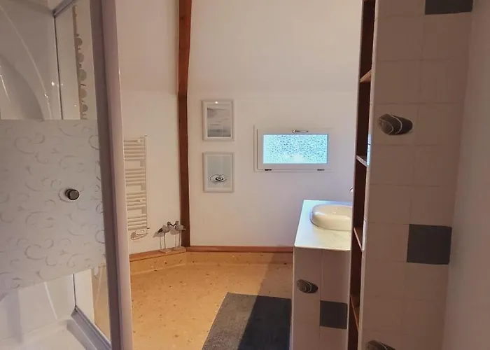 La Maison Ronde Et Ses 2 Cahutes Holiday home *