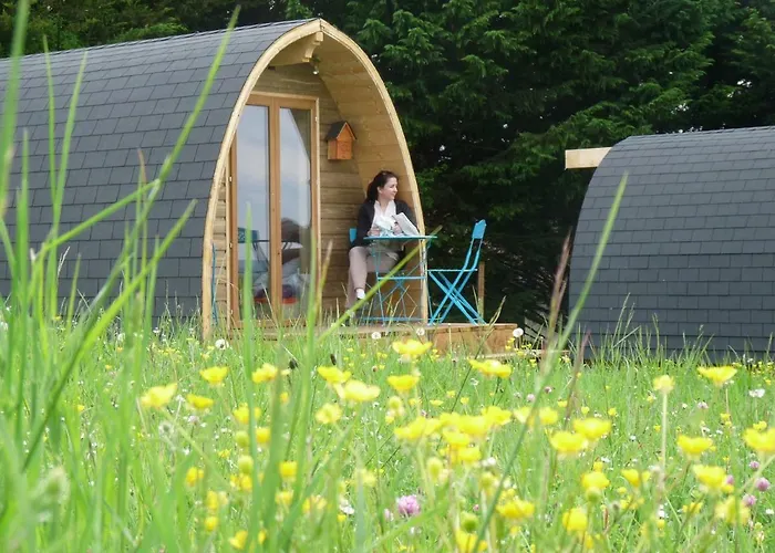 La Maison Ronde Et Ses 2 Cahutes Holiday home Monthoiron